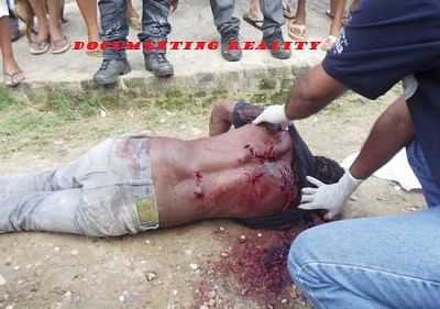 brutally-20stabbed-20-287-29.jpg