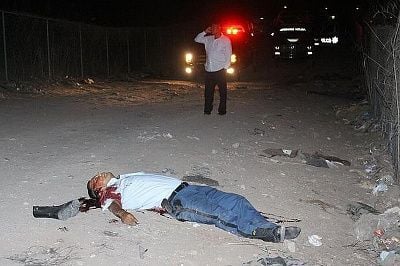 38-20yo-20securityguard-20shot-20dead-2001.jpg
