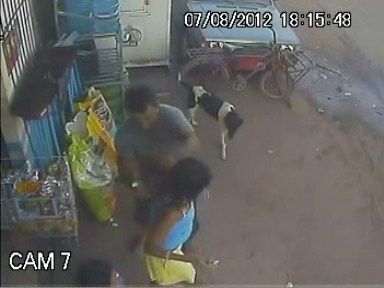 woman%20stabbed%20cctv%20%283%29.jpg