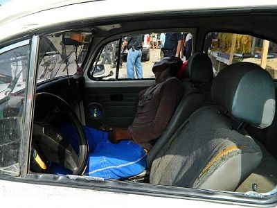 rednwhite-20vw-20taxi-202.jpg