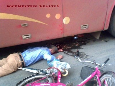 red-20bus-20pink-20bike-20-281-29.jpg