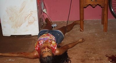 lovelydisgrace.com-young-woman-killed-her-stepfather-3.jpg