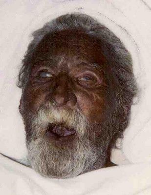 blkstache.jpg