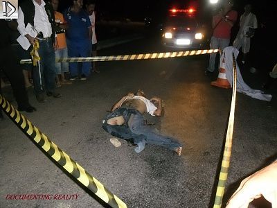 ripped-20jeans-20dead-20guy-20-281-29.jpg