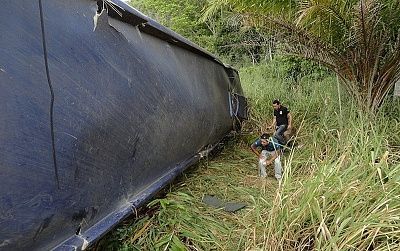 ten-20killed-20in-20bus-20rollover-2013.jpg