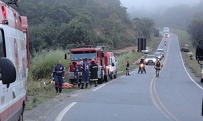 ten-20killed-20in-20bus-20rollover-2014.jpg