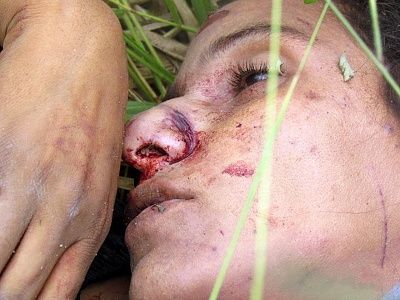 woman-20found-20dead-20at-20roadside-2004.jpg