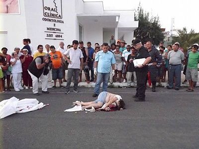 44-20yo-20woman-20dead-20in-20motorcycle-20acccident-2001.jpg