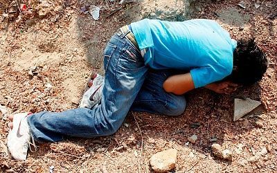 woman-20and-20three-20men-20shot-2005.jpg