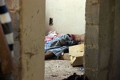 couple-20killed-20in-20apartment-20under-20construction-2001.jpg