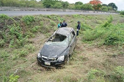20-20yo-20woman-20killed-20in-20car-20rollover-2004.jpg