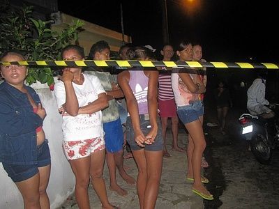 21-20yo-20waitress-20shot-2005.jpg
