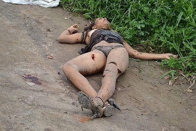 22-20yo-20woman-20found-20stabbed-20and-20cut-2001.jpg