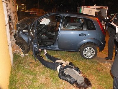 19-20yo-20woman-20crashe-20into-20a-20wall-2008.jpg