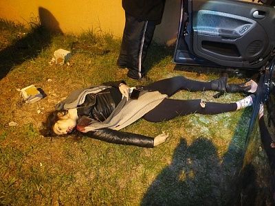 19-20yo-20woman-20crashe-20into-20a-20wall-2011.jpg