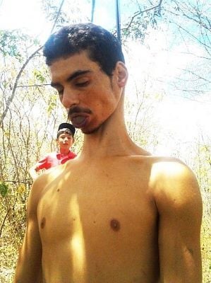 hanging-20dude-20-281-29.jpg