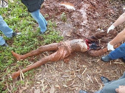 teen-20buried-207th-20oct-20-2811-29.jpg