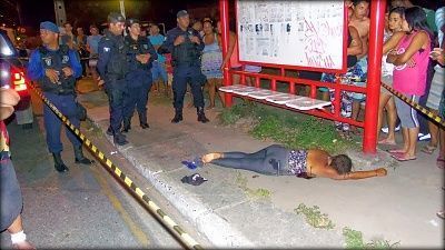 woman-20shot-20at-20a-20busstop-2001.jpg