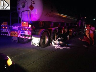 destroyed-20bytruck-20-284-29.jpg
