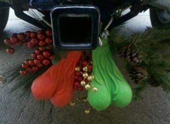 Christmas_Nutz-340x249.jpg