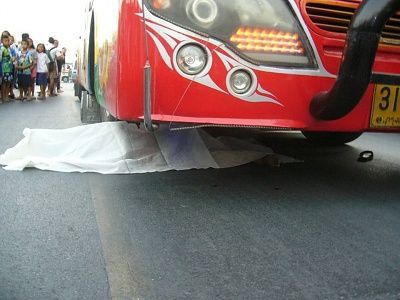 rn-20over-20by-20a-20bus-20-282-29.jpg