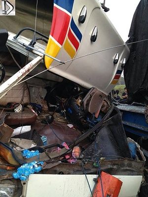 crushed-20truck-20driver-20-285-29.jpg