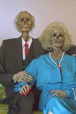corpses_posed_003.jpg