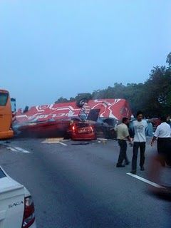 bus_accident_003.JPG