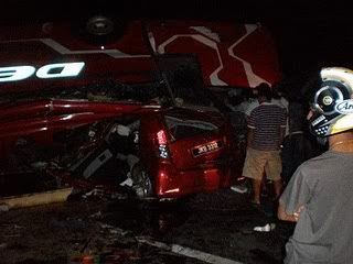 bus_accident_008.jpg
