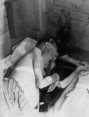 suicidephotograph012.jpg