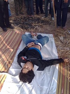 lovelydisgrace.com-hanged-boy-8.jpg