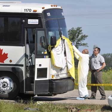 1-thumbjuly31CANADA-BUS-.jpg