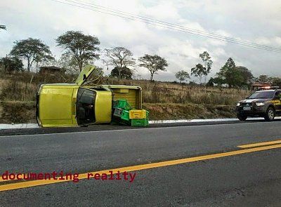 drunk-driver-loses-control-truck-passenger-thrown-out-acc202.jpg