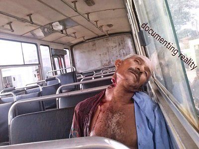 bus1.jpg