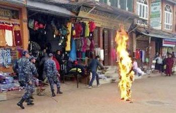 self-immolation-story_350_022613025231.jpg