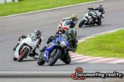 documentingreality.com-20motorcycle-20racer-201.jpg