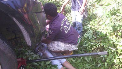 12-20yo-20girl-20hit-20by-20pickup-20truck-2001.jpg