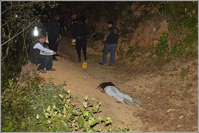 17-20yo-20girl-20shot-20by-20boyfriend-2001.jpg