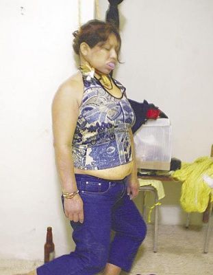 female-suicidal-hanging-001.jpg