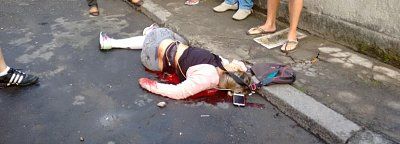 22-500-mulher-e-esfaqueada-no-fonseca-maria-4.jpg