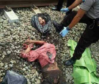 Name:  traincollision2.jpg
Views: 1123
Size:  25.1 KB