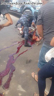 documentingreality.com-20-20woman-20stabbed-20to-20death-205.jpg