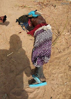 female-boko-suicide-bomber-shot-dead-before-could-explode-1-bara-karaya-ni-jan-16-17.jpg
