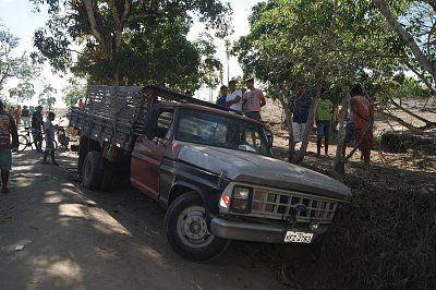 truck1.jpg