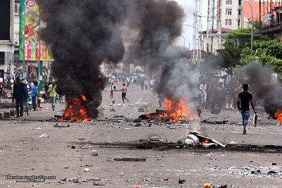 anti-gov-protesters-riot-police-deadly-clash-scores-dead-13-kinshasa-cg-sep-19-16.jpg