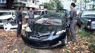 2-women-dead-car-reverses-5-stories-out-shopping-mall-parking-lot-13b-hat-yai-th-mar-2-17.jpg