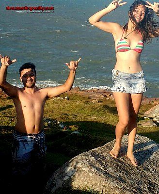 young-man-woman-fall-into-ocean-battered-waves-man-drowned-1-crici-c3-bama-br-mar-15-17.jpg