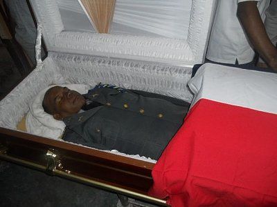 colonel-20open-20casket.jpg