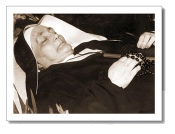 Elena-Aiello-sur-son-lit-de-mort-parousie_over-blog_fr.gif