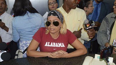 44-yo-woman-shot-police-12.jpg